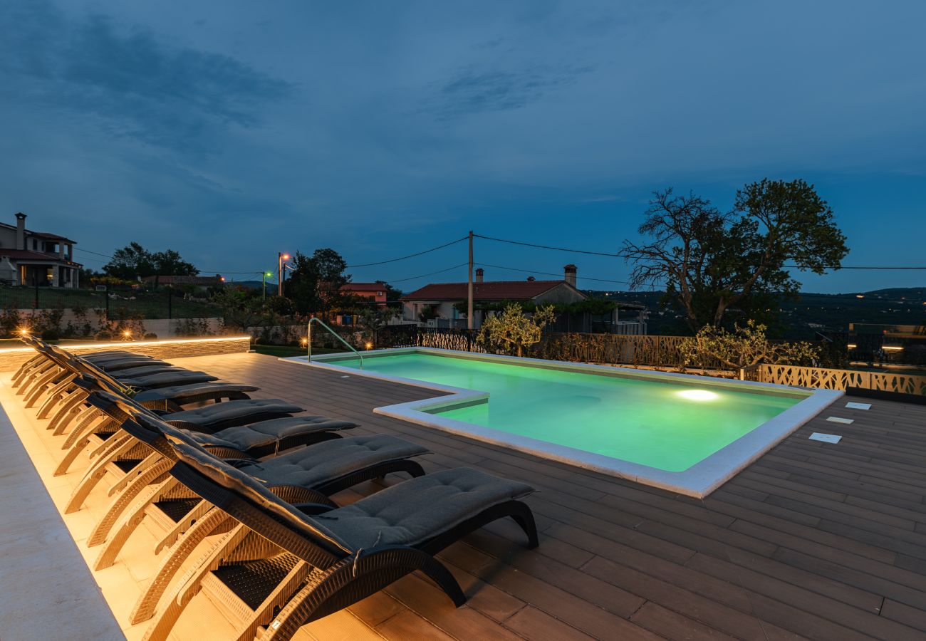 Villa in Sveti Bartul - Villa de la Vie with Heated Swimming Pool