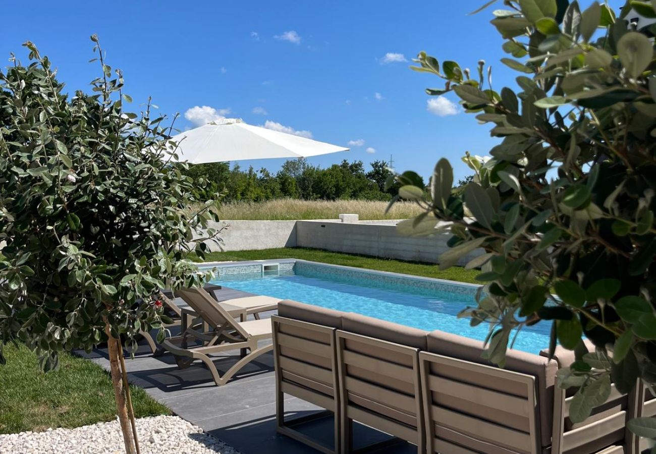 Villa in Orbanici - Cozy Villa Kiara for 6 people