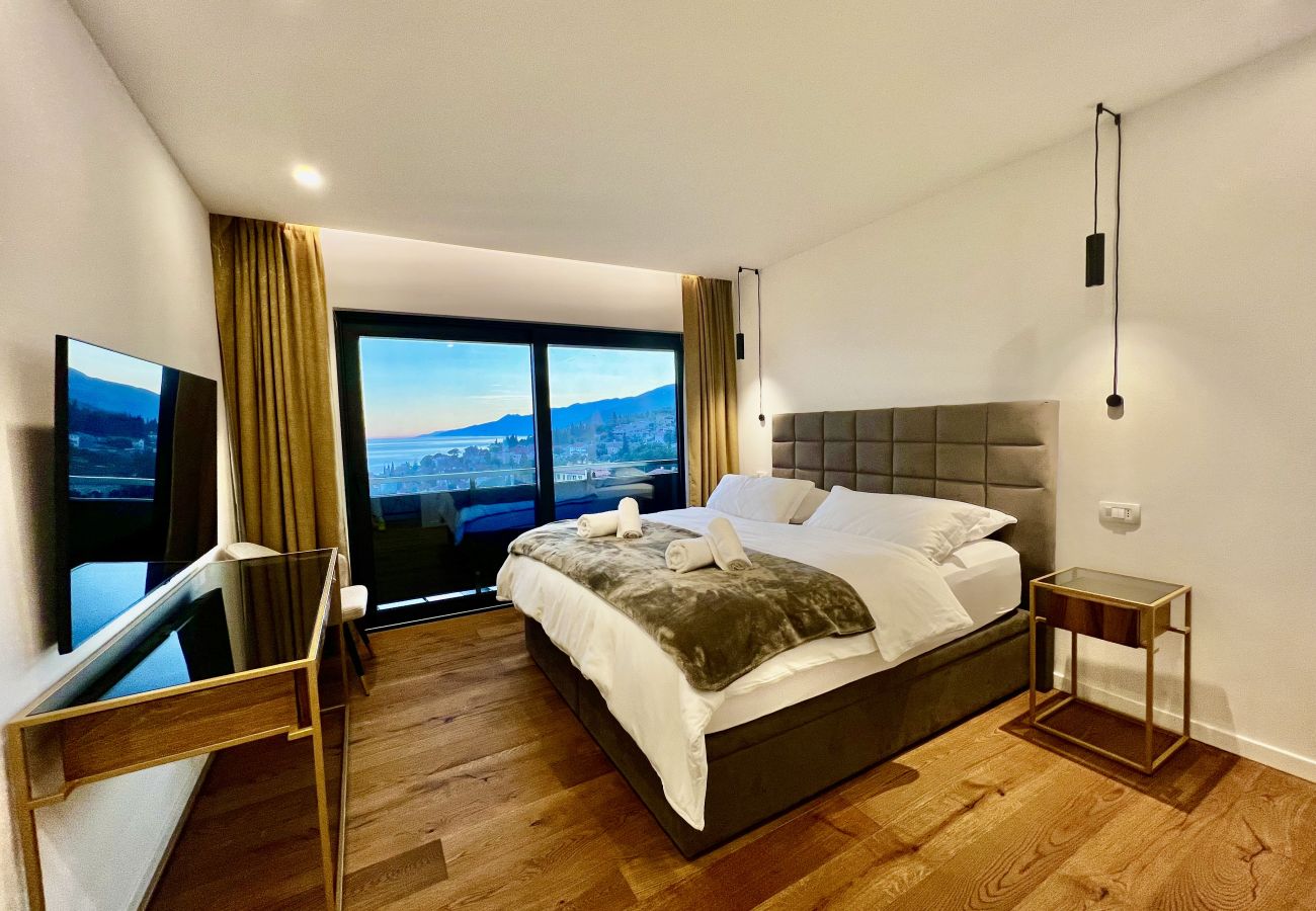 Ferienwohnung in Opatija - Apartman Blue View