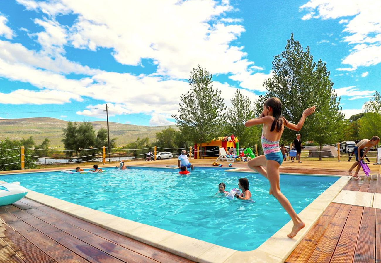 Bungalow a Donji Karin - Camping Karin - Mobile houses Magoro