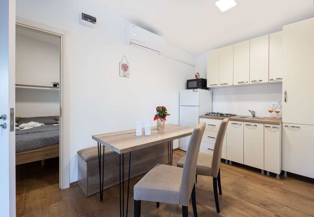 Bungalow a Donji Karin - Camping Karin - Mobile houses Magoro