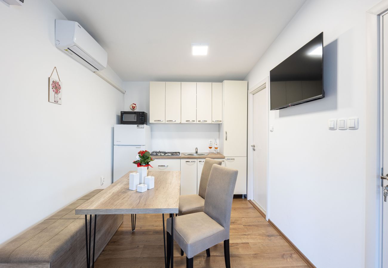 Bungalow a Donji Karin - Camping Karin - Mobile houses Magoro