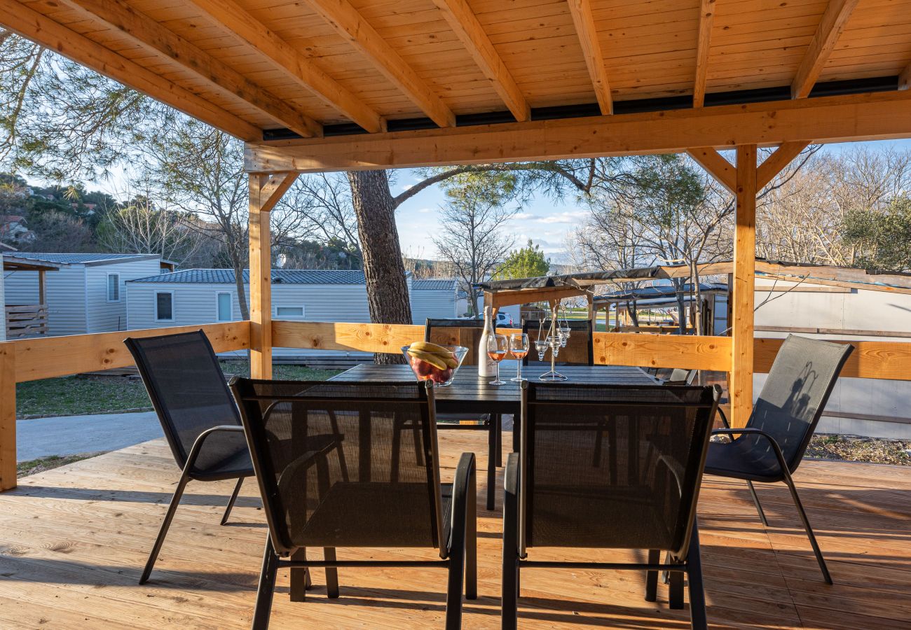 Bungalow a Donji Karin - Camping Karin - Mobile houses Magoro