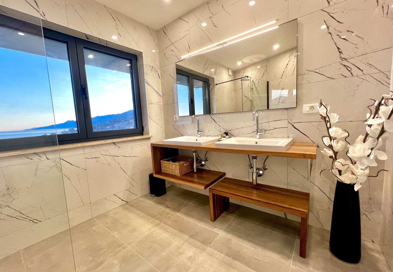Apartment in Opatija - Apartman Blue View