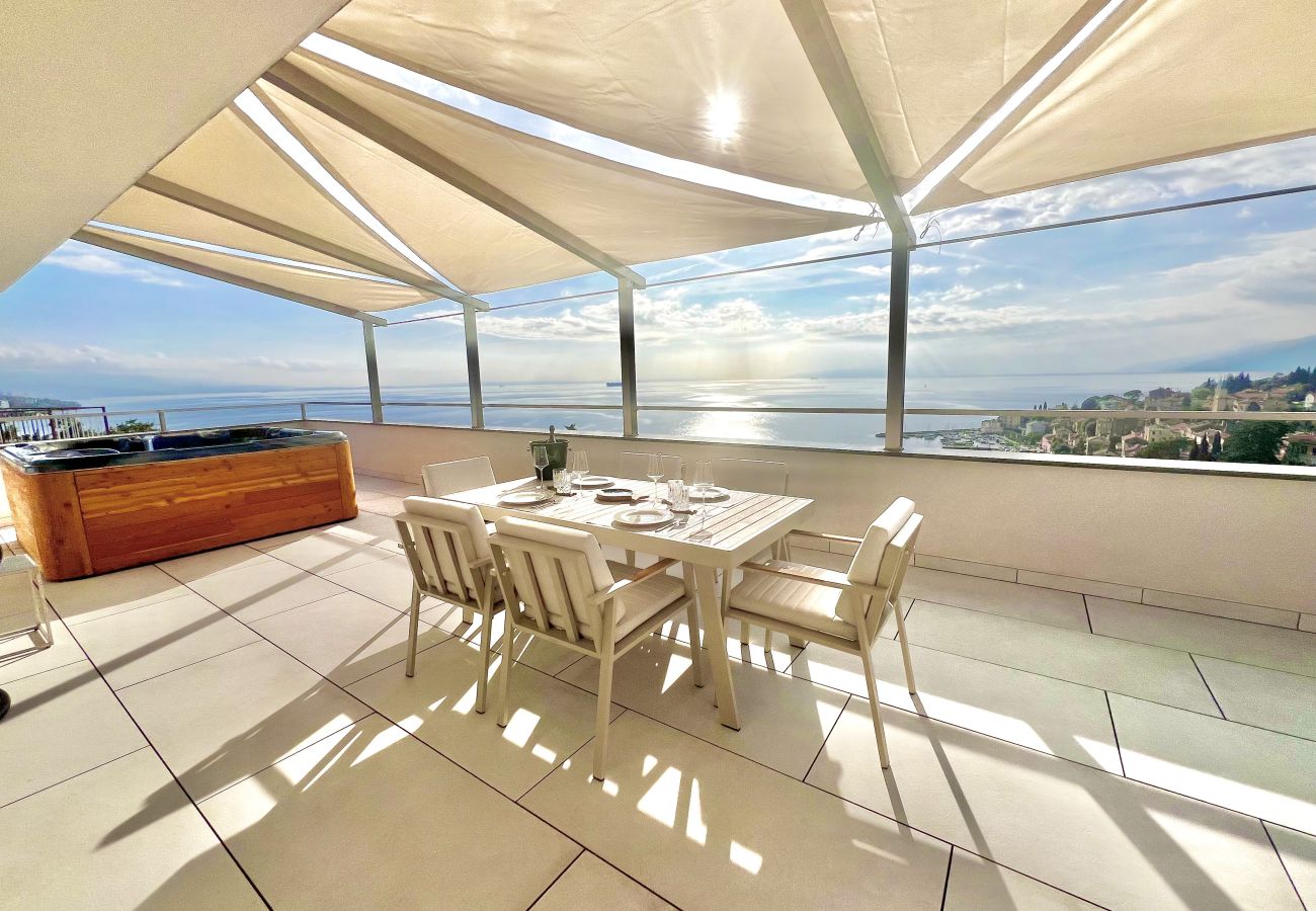 Apartment in Opatija - Apartman Blue View